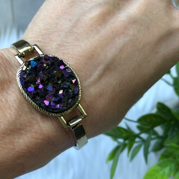 Jewelry - HP ***Vintage bracelet